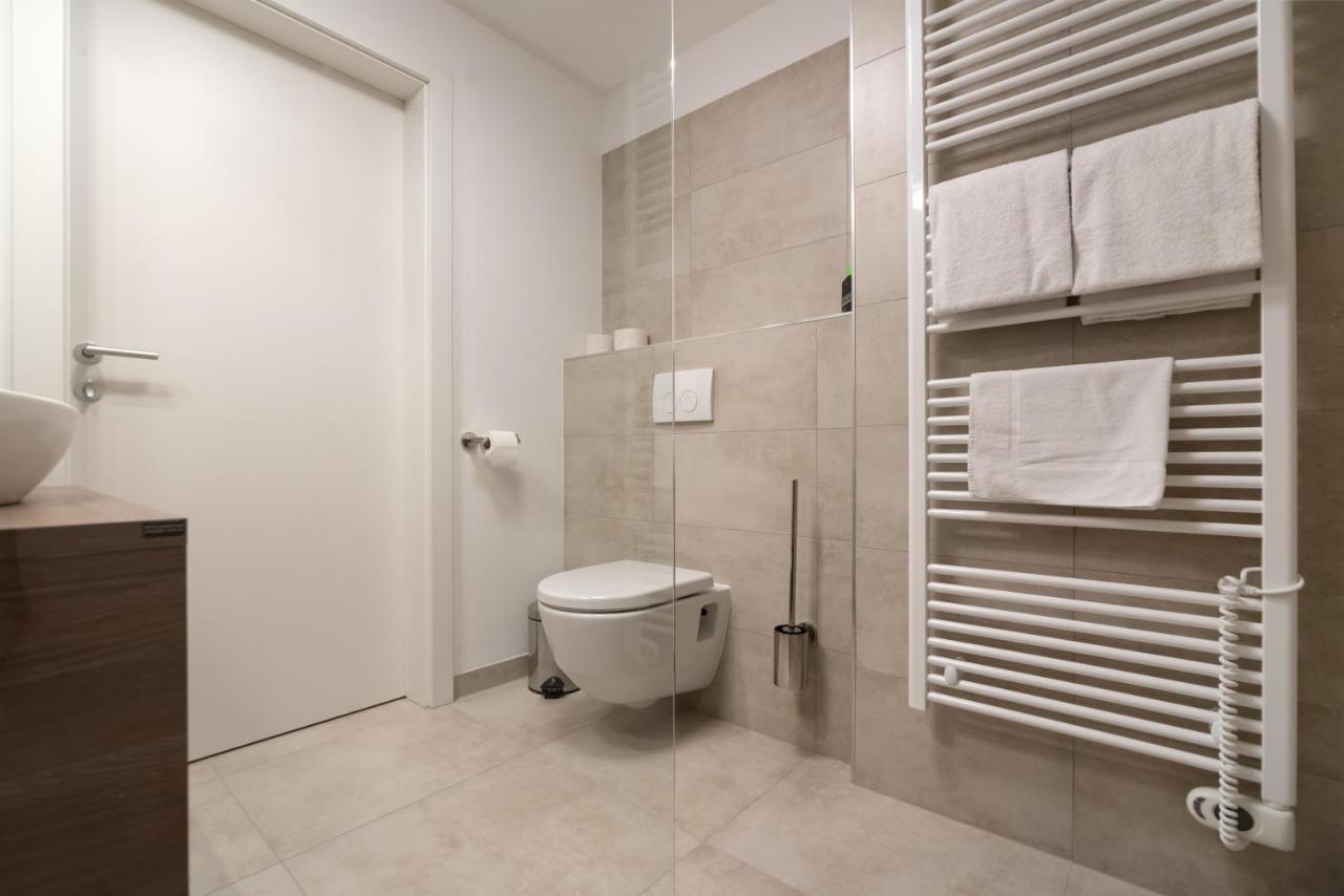 Ruhig, Hell Und Neu Mit Garage Apartment Vienna Luaran gambar