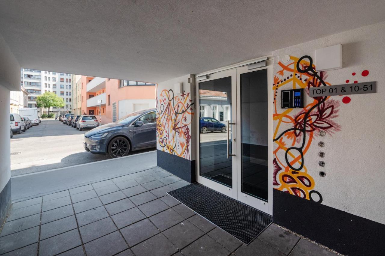 Ruhig, Hell Und Neu Mit Garage Apartment Vienna Luaran gambar